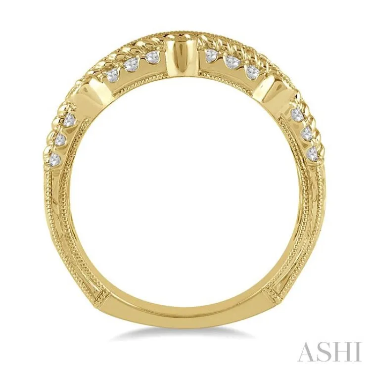 1 Ctw Round Cut and Baguette Diamond Wedding Band in 14K Yellow Gold