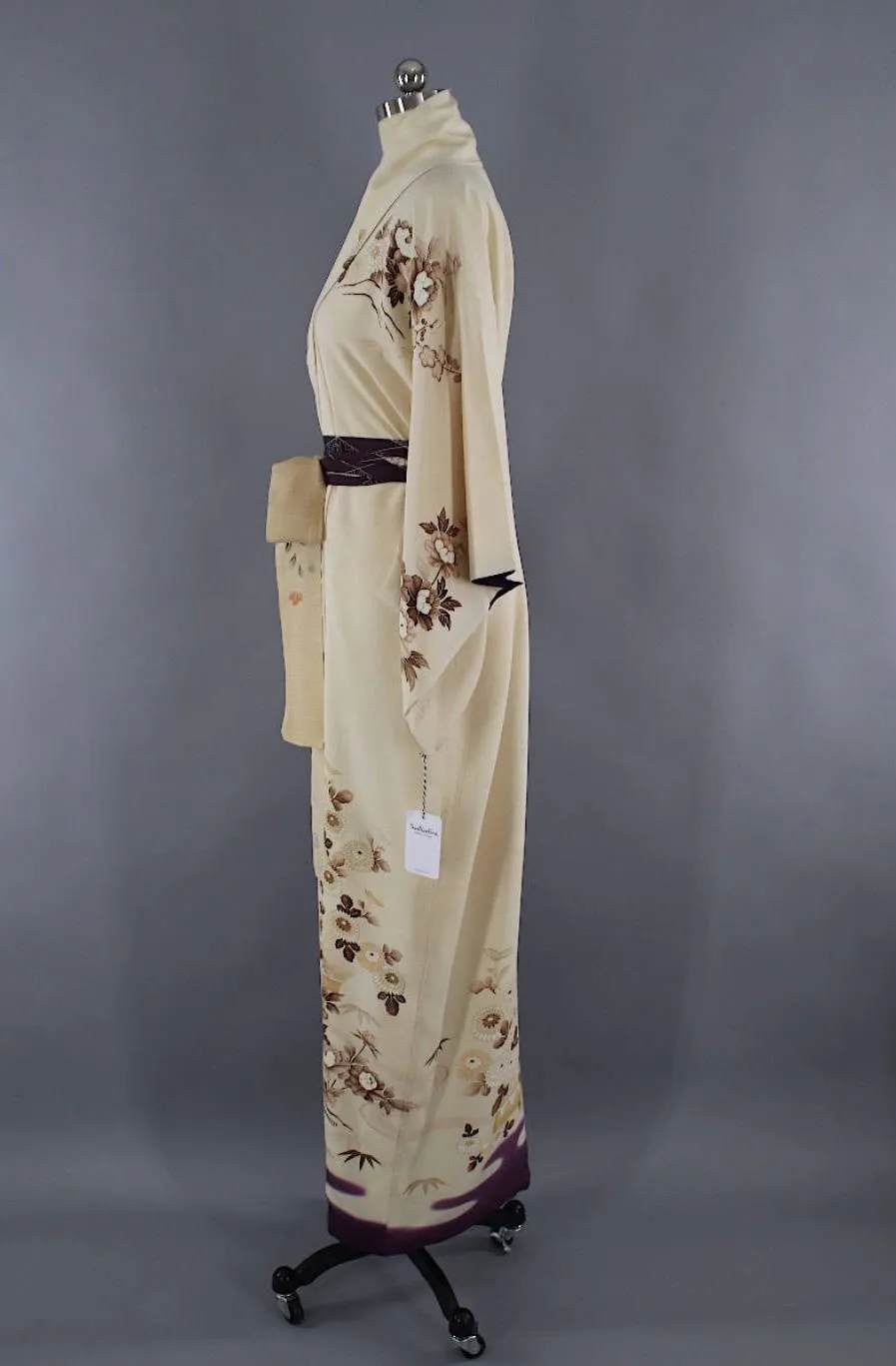 1960s Vintage Silk Kimono Robe / Ivory Brown Purple Ombre Floral