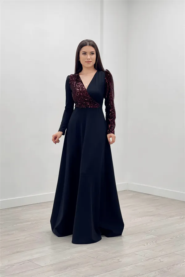 Crepe Fabric Sequin Detailed Dress - Burgundy