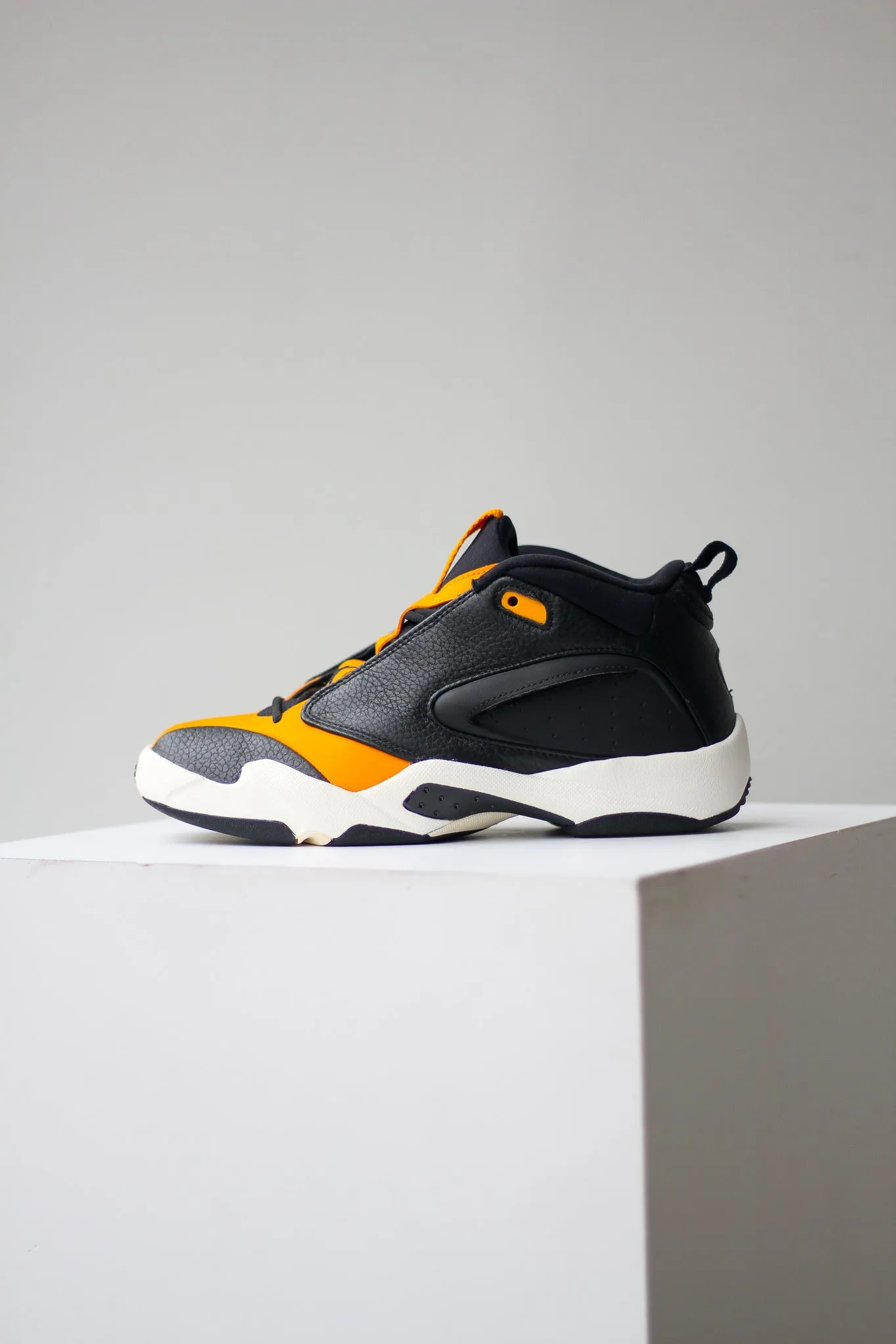 JUMPMAN QUICK 23 "ORANGE"