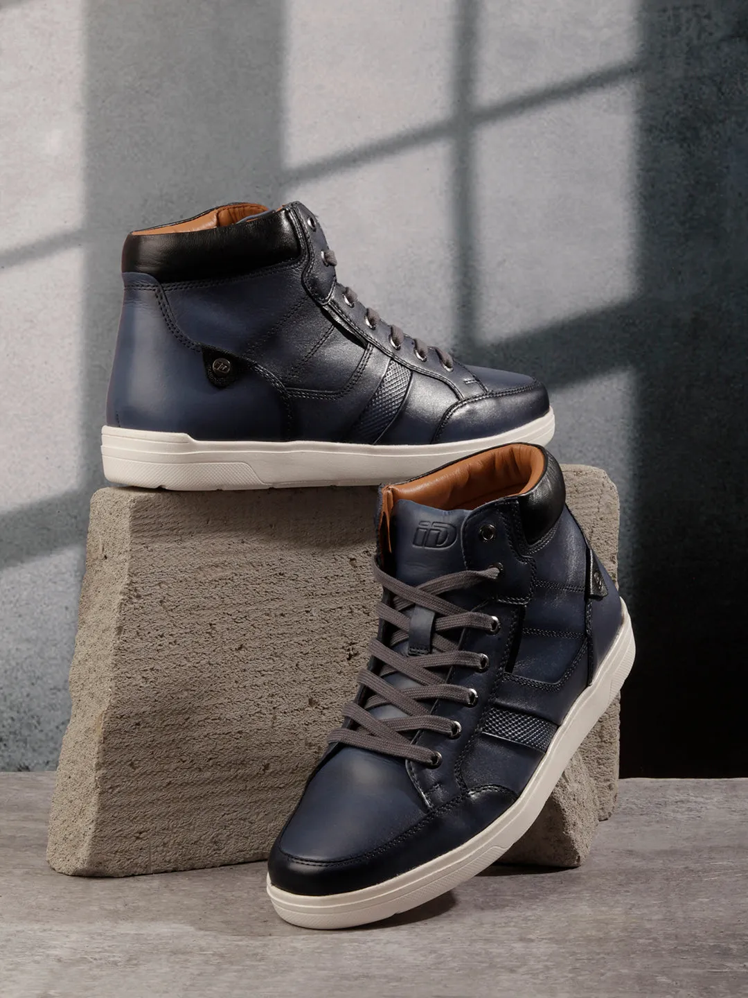 Men Blue Leather Sneaker (ID3089)