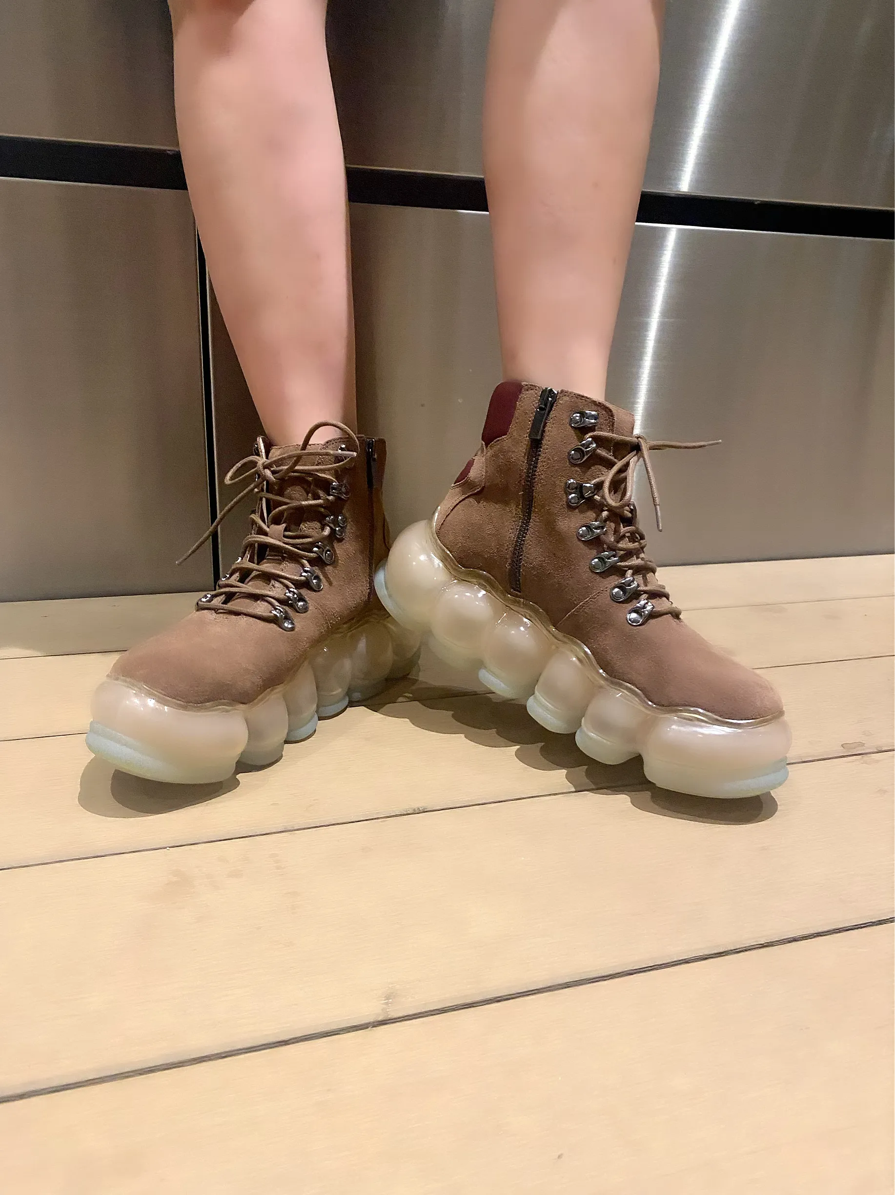 New “Jewelry” Mountain Boots / Brown