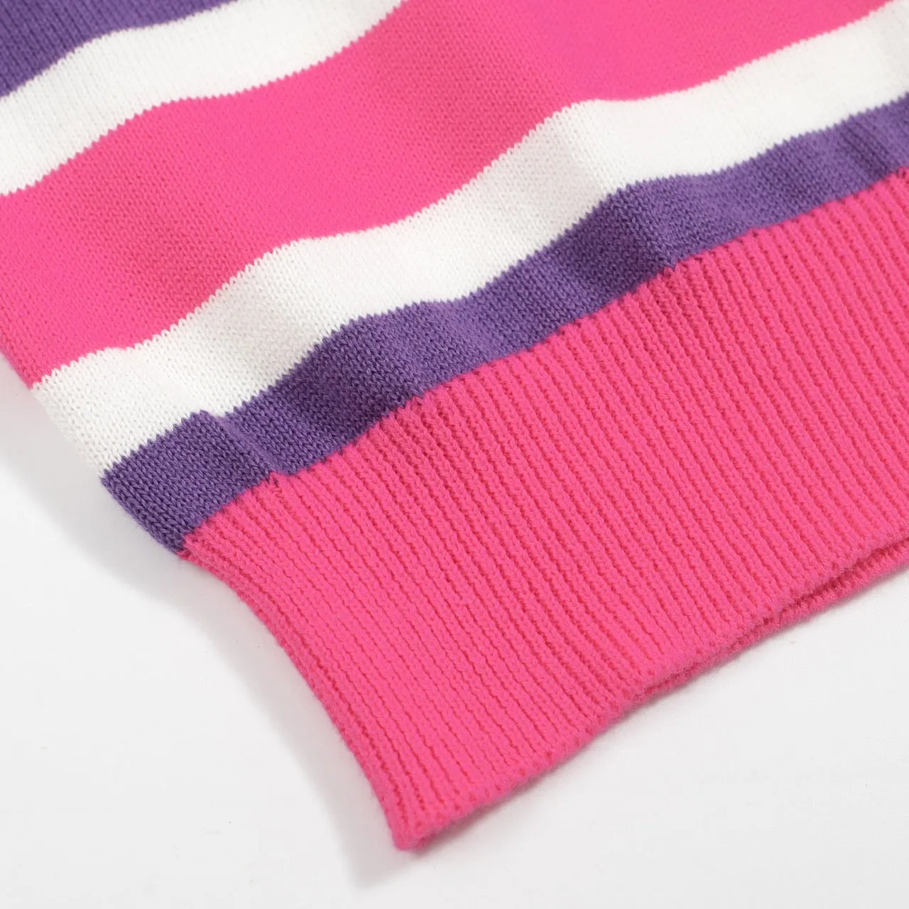 Women's striped purple knit V-neck T-shirt